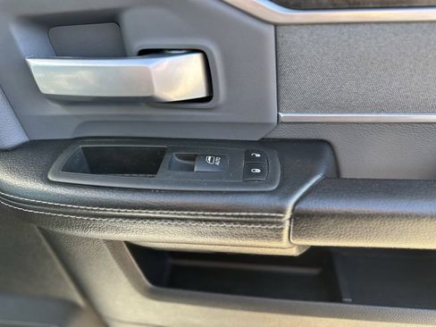 Used 2021 RAM 2500 Big Horn image 35