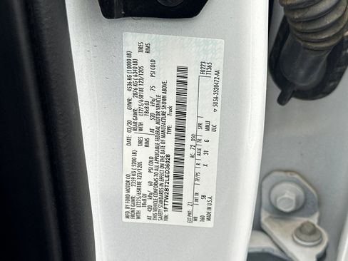 Used 2020 Ford F250 Lariat w/ Lariat Value Package image 28