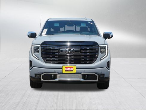 Used 2025 GMC Sierra 1500 Denali Ultimate AWD/4WD image 2