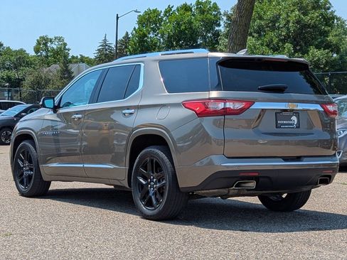 Used 2020 Chevrolet Traverse Premier AWD/4WD image 9