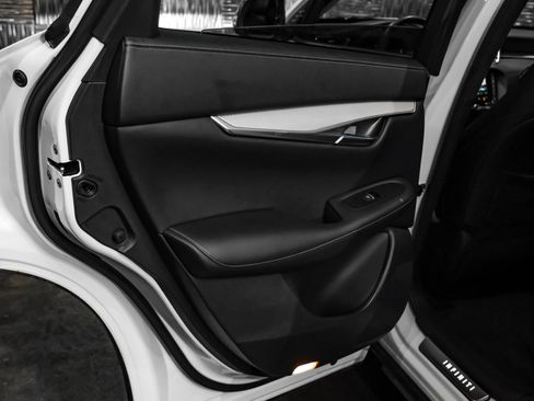 Used 2021 INFINITI QX50 Luxe FWD image 40