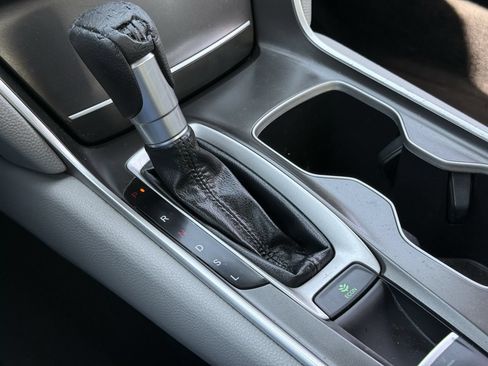 Used 2018 Honda Accord LX image 20