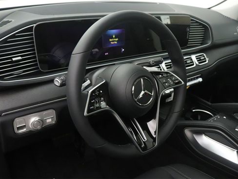 New 2026 Mercedes-Benz GLS 450 4MATIC image 5