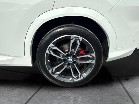 Used 2025 BMW X2 xDrive28i w/ M Sport Package AWD/4WD image 21
