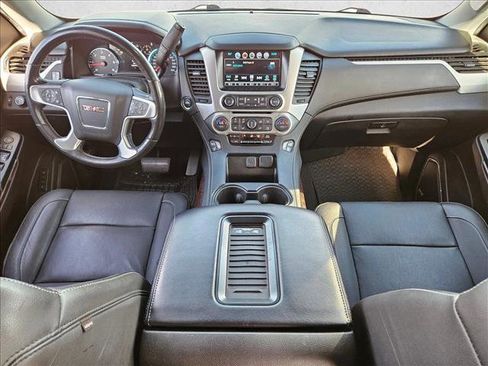 Used 2017 GMC Yukon SLT w/ Open Road Package image 12