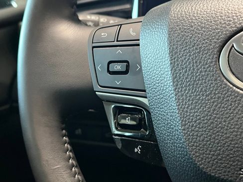 Used 2025 Toyota Camry XSE FWD image 33
