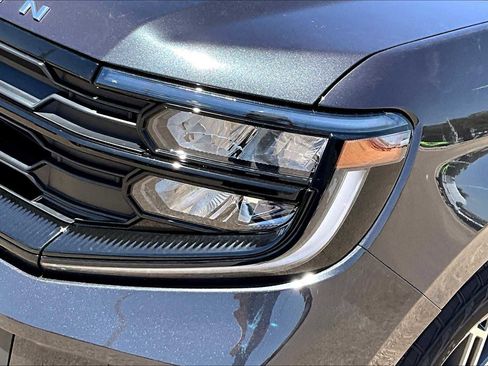 New 2025 Ford Expedition Active image 13