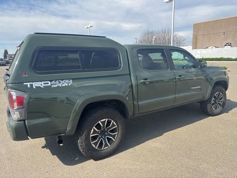 Used 2021 Toyota Tacoma TRD Sport w/ TRD Premium Sport Package image 7
