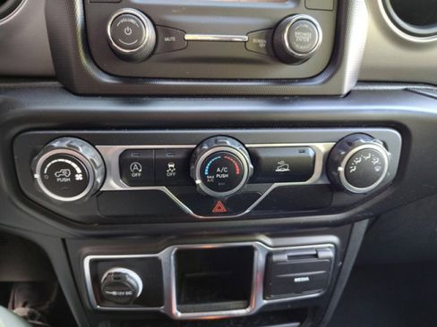 Used 2021 Jeep Wrangler Sport AWD/4WD image 24