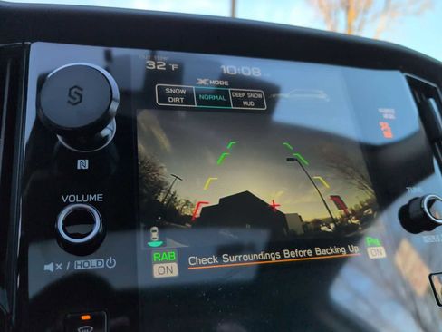 Used 2025 Subaru Outback Onyx Edition XT image 30