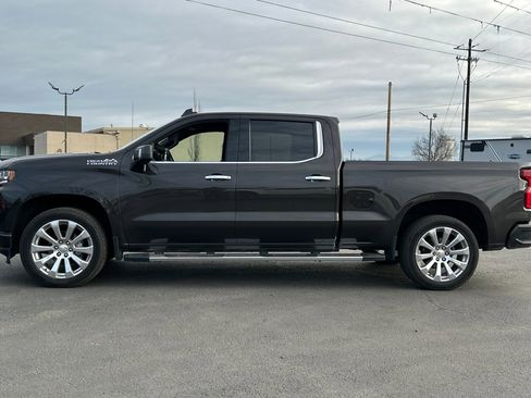 Used 2021 Chevrolet Silverado 1500 High Country w/ Technology Package image 8
