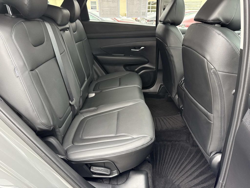 Used 2025 Hyundai Tucson SEL AWD/4WD image 21