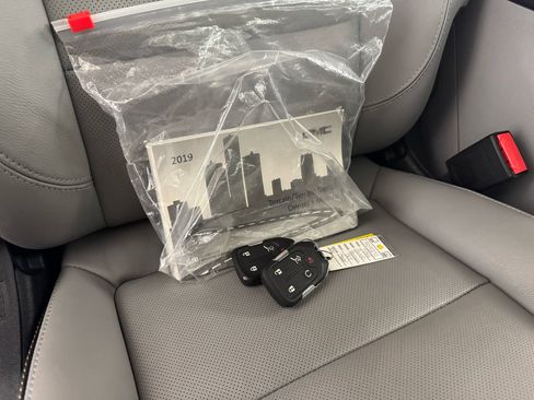 Used 2019 GMC Terrain SLT w/ Preferred Package image 43