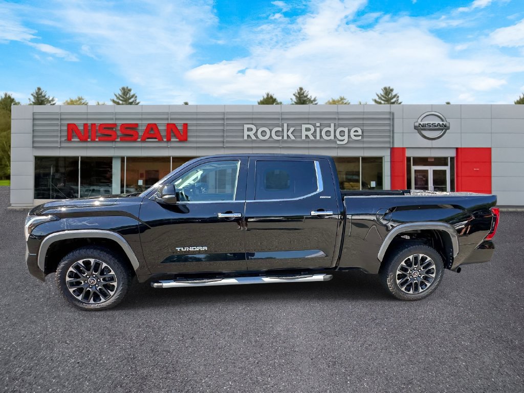 Used 2022 Toyota Tundra Limited w/ Power Package AWD/4WD image 6