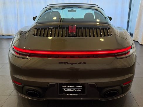 Certified 2024 Porsche 911 Targa 4S AWD/4WD image 8