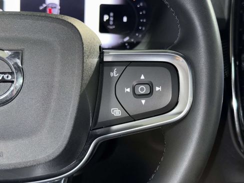 Used 2023 Volvo XC40 B5 Plus w/ Climate Package AWD/4WD image 30