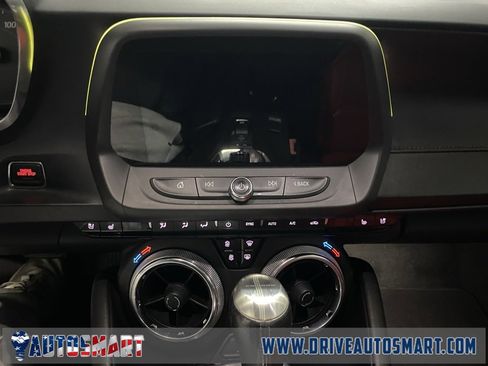 Used 2020 Chevrolet Camaro LT w/ RS Package image 12
