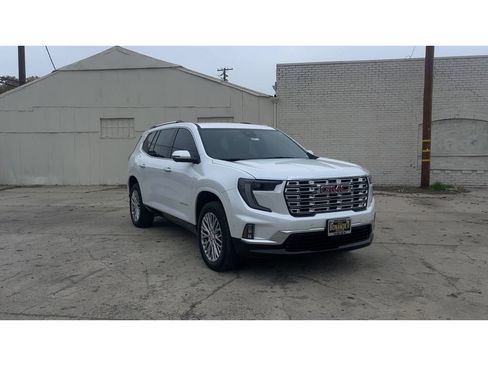 Used 2024 GMC Acadia Denali w/ Super Cruise Package image 5