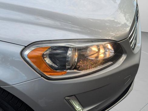 Used 2016 Volvo XC60 T5 Premier image 12