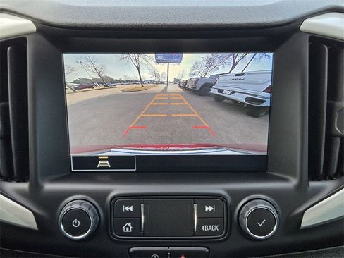 Used 2022 GMC Terrain SLE w/ Driver Convenience Package image 15