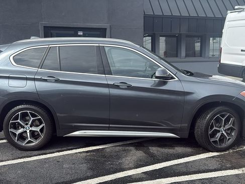 Used 2019 BMW X1 xDrive28i w/ Convenience Package AWD/4WD image 2