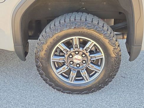 Certified 2024 GMC Sierra 1500 AT4 w/ AT4 Premium Package image 7