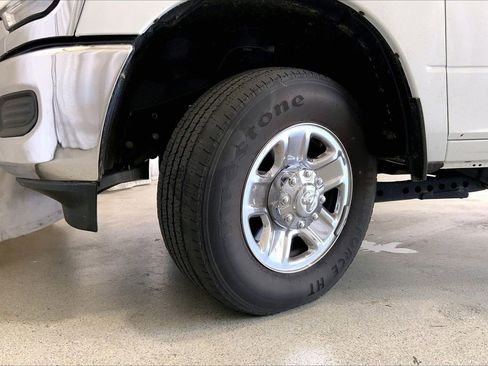 Used 2024 RAM 2500 Tradesman w/ Chrome Appearance Group AWD/4WD image 20