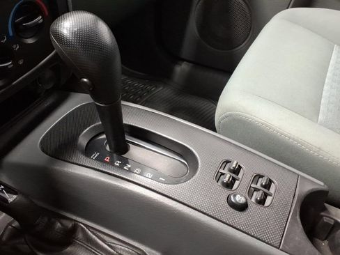 Used 2005 Jeep Liberty Sport image 14