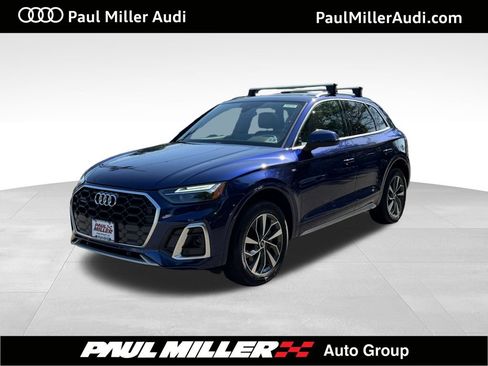 Used 2024 Audi Q5 2.0T Premium w/ Convenience Package AWD/4WD image 1