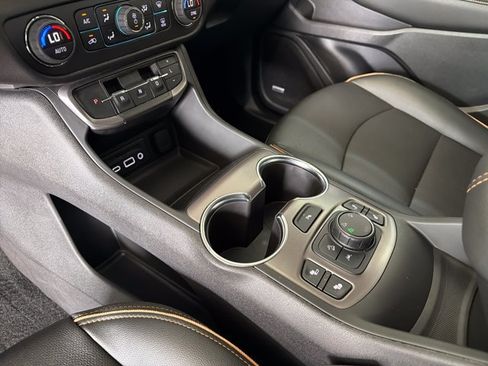 Used 2023 GMC Terrain AT4 w/ Infotainment Package II AWD/4WD image 22