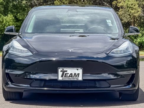 Used 2019 Tesla Model 3 Standard Range RWD image 10