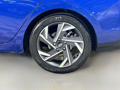 Used 2024 Hyundai Elantra Limited FWD image 37