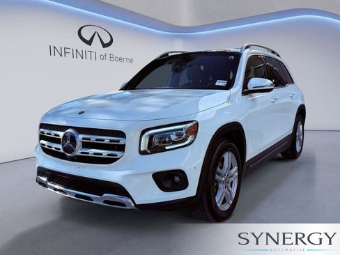 Used 2023 Mercedes-Benz GLB 250 image 2