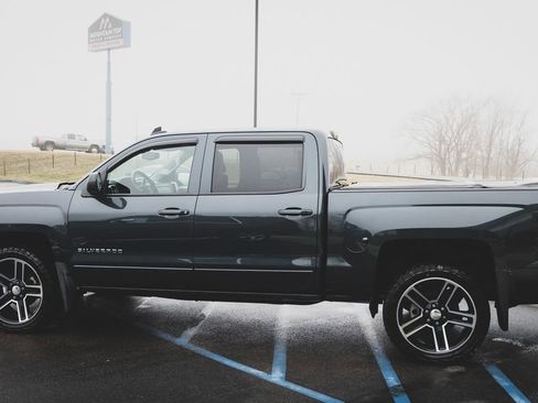 Used 2018 Chevrolet Silverado 1500 LT w/ All Star Edition image 19