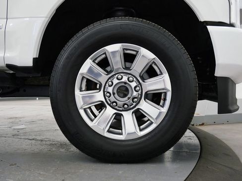 Used 2020 Ford F350 Platinum AWD/4WD image 40