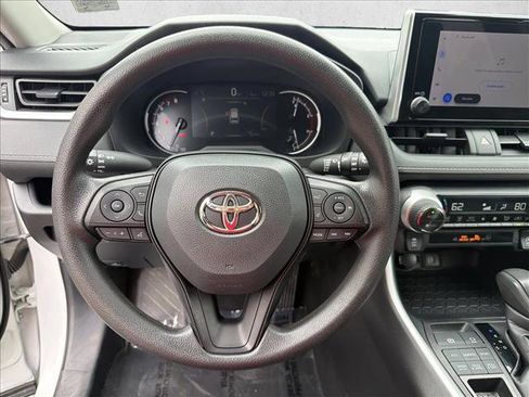 Used 2024 Toyota RAV4 XLE AWD/4WD image 14