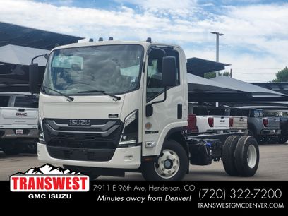 New 2025 Isuzu NPR HD