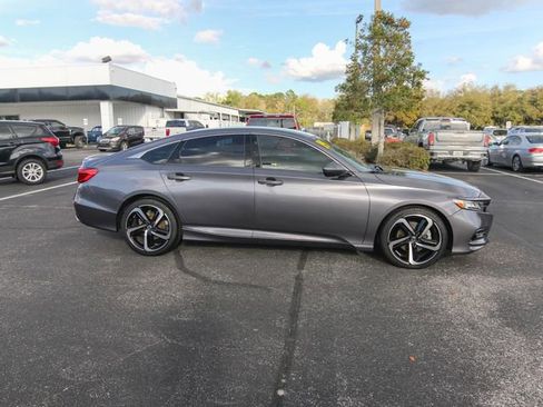 Used 2019 Honda Accord Sport image 11