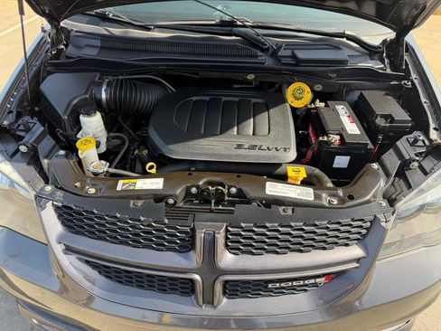 Used 2019 Dodge Grand Caravan GT FWD image 41