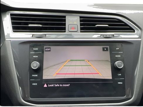 Used 2021 Volkswagen Tiguan SE R-Line FWD image 53