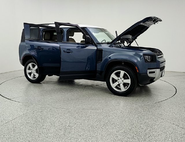 Used 2023 Land Rover Defender 110 S AWD/4WD image 10