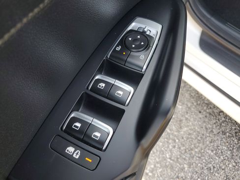 Used 2025 Kia K5 LXS FWD image 17
