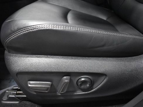 Used 2023 Toyota RAV4 XLE Premium image 18