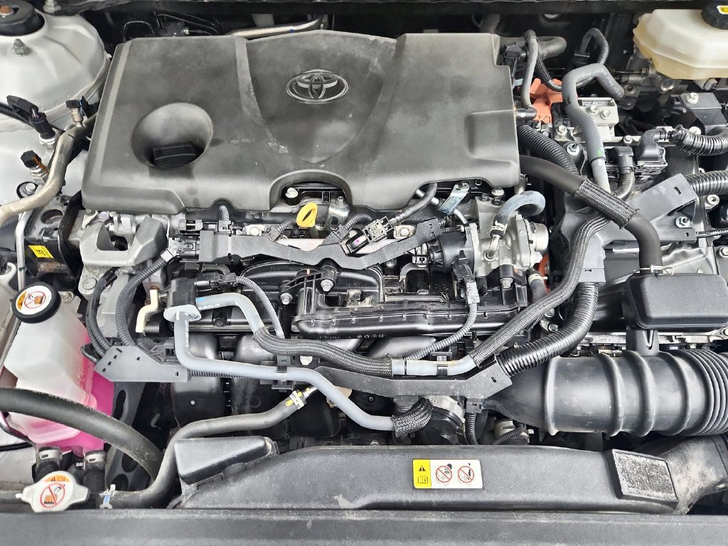 Used 2025 Toyota Camry LE FWD image 36