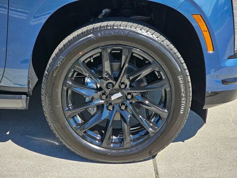 New 2026 Cadillac Escalade Sport w/ LPO, ONYX Package AWD/4WD image 9