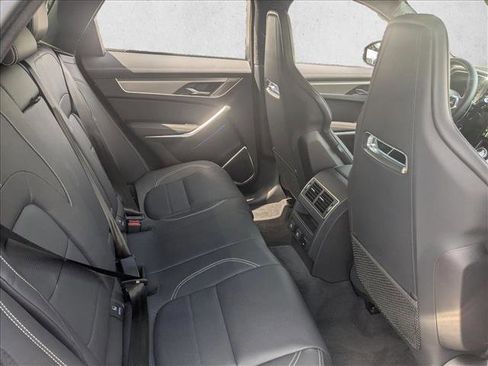 Used 2026 Jaguar F-PACE R-Dynamic S image 22