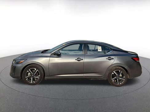 Used 2025 Nissan Sentra SV FWD image 10