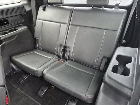 Used 2025 Hyundai Santa Fe SEL AWD/4WD image 15