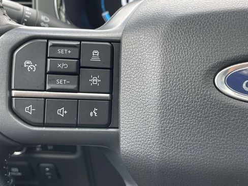 Used 2023 Ford F150 Lariat AWD/4WD image 17