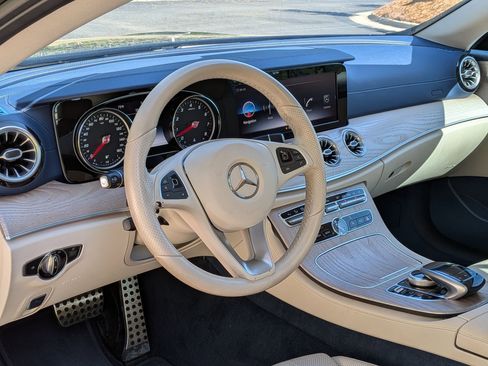 Used 2018 Mercedes-Benz E 400 Coupe image 12